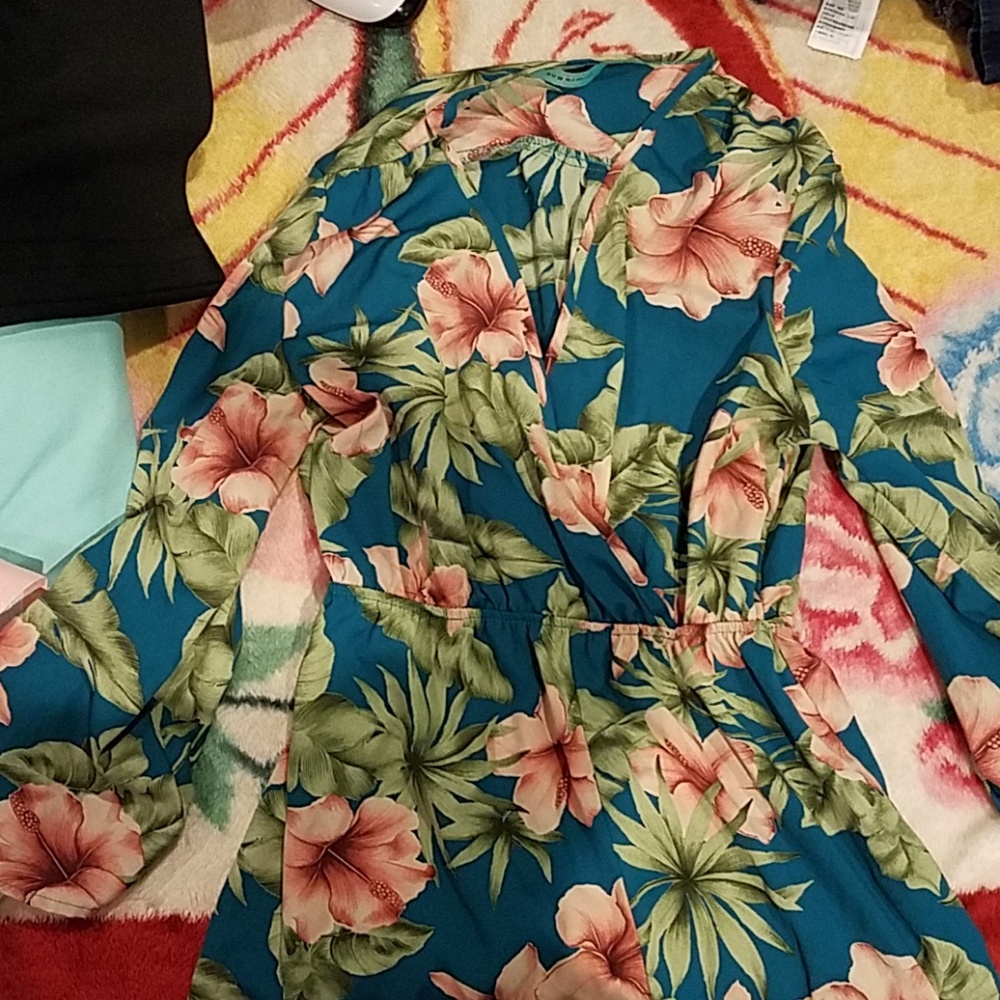 Long sleeve Tropical romper